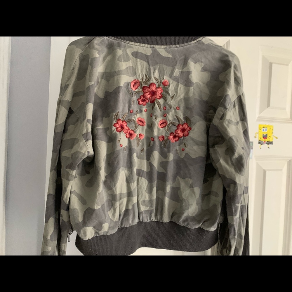 Camo bomber jacket